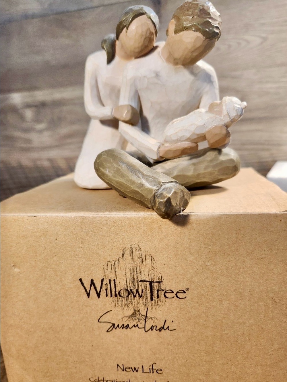 Vintage Willow Tree New Life Family Figurine